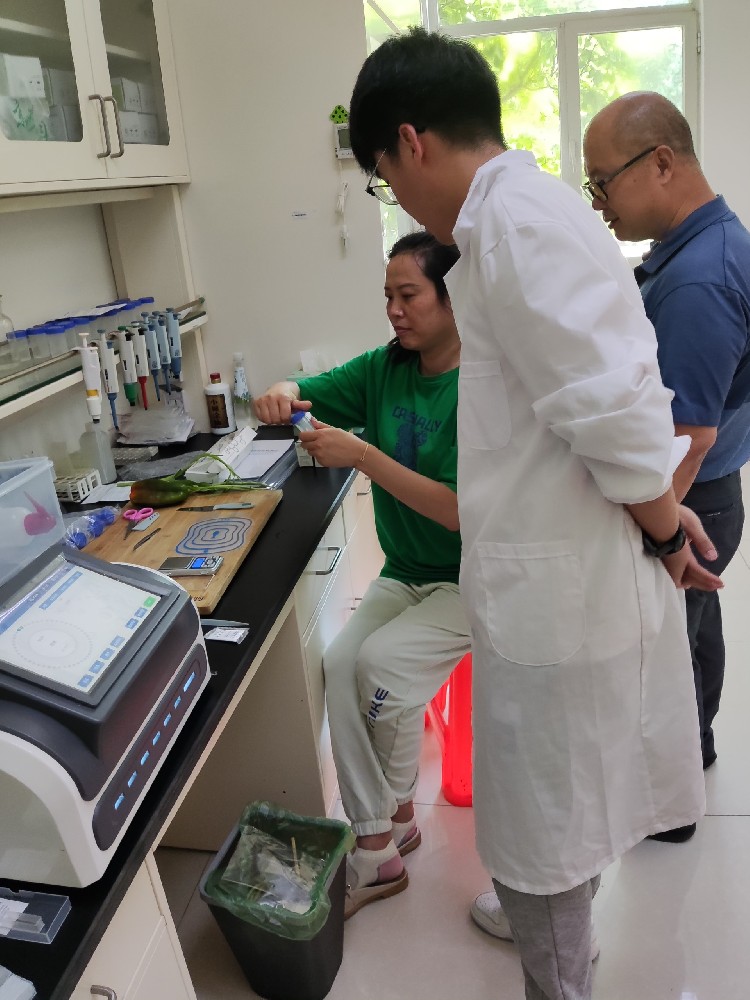 大興區(qū)榆垡鎮(zhèn)農(nóng)業(yè)技術(shù)推廣站采購(gòu)云唐YT-QN480P-CY(48通道全自動(dòng)農(nóng)殘)<